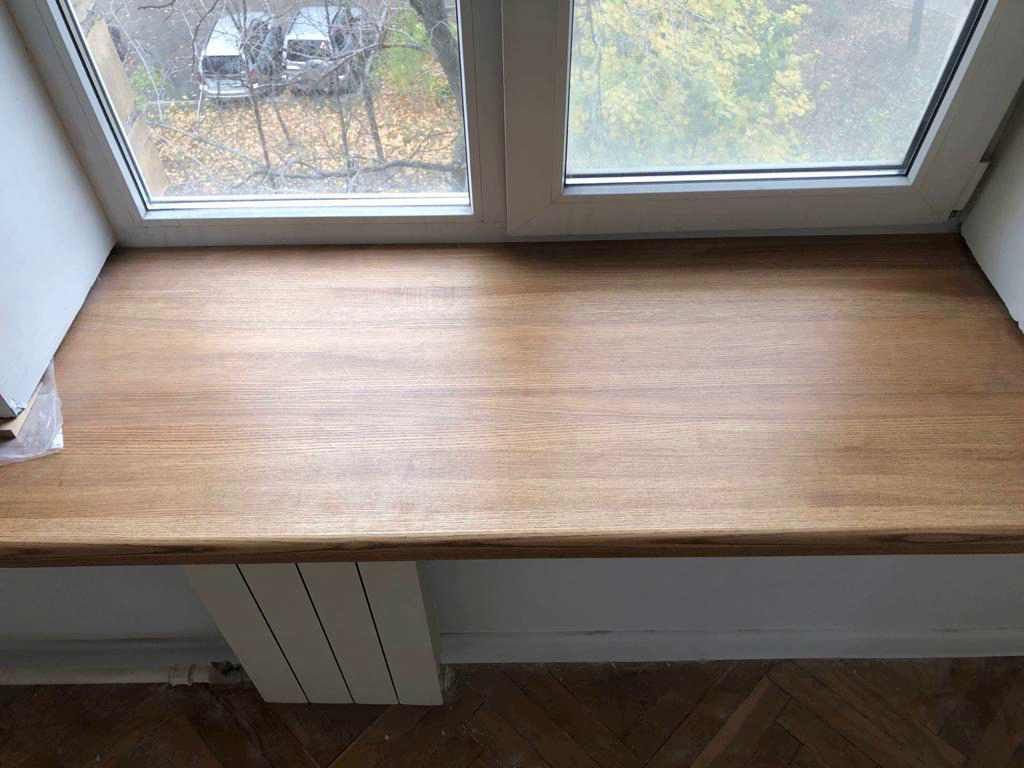широкий подоконник из ясеня
