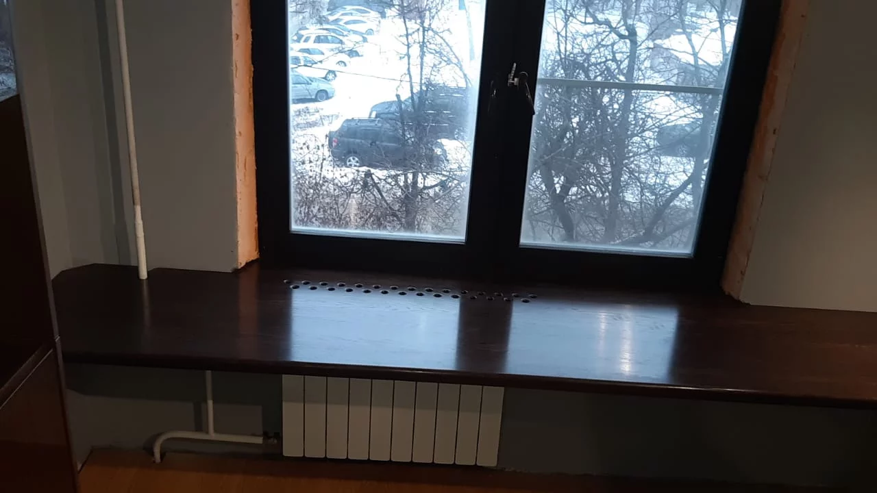 подоконник столешница из темного дуба массив
