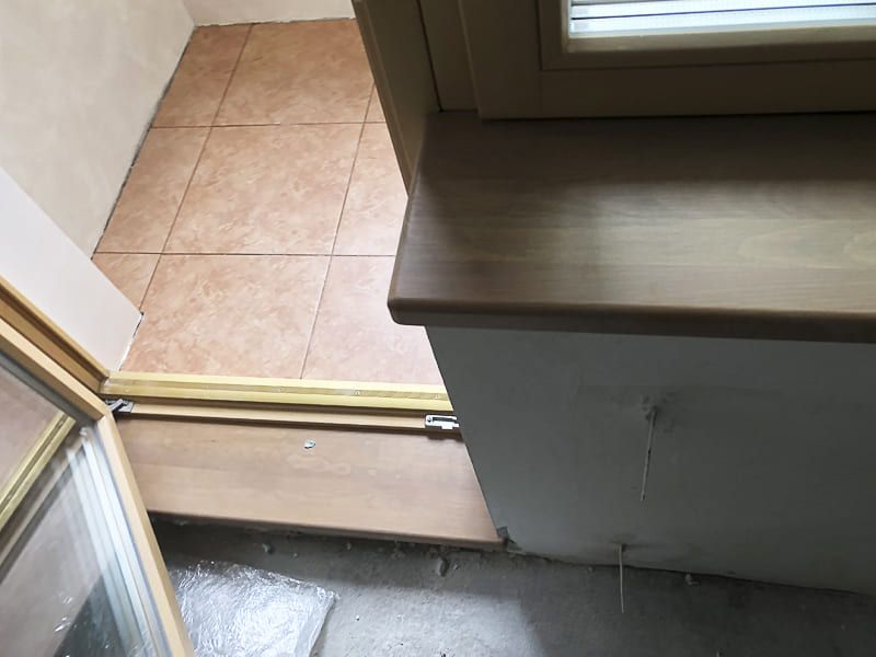 порог из дуба для балкона